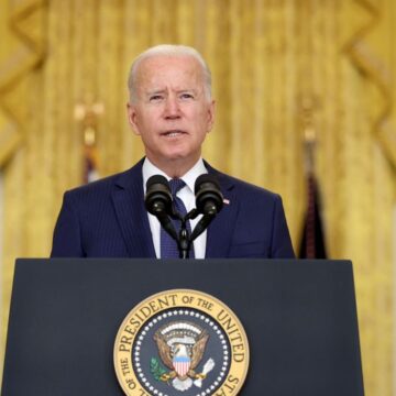 Biden sanciona projeto de infraestrutura de US$1 trilhão