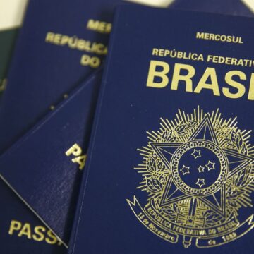 PF vai suspender emissão de novos passaportes por falta de verba