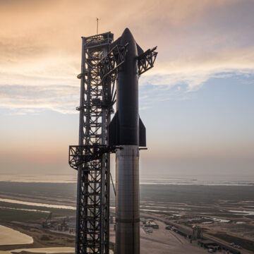 SpaceX lança foguete Starship para quarto teste no sul do Texas